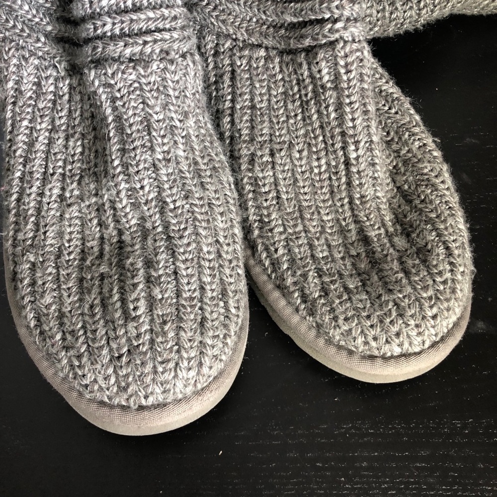 Ugg Cardy Sweater Boot 3 Button Gray Size 8 - image 7